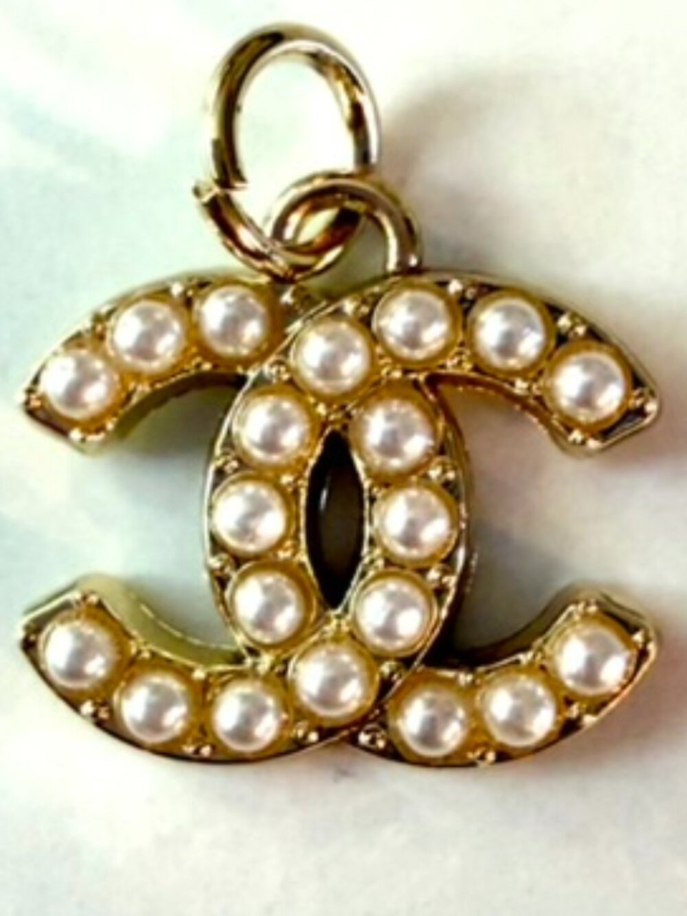 Pearl Chanel CC Zipper Pull Charm